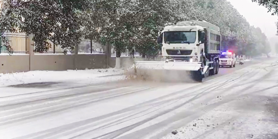 家寶園林：戰(zhàn)風(fēng)雪 斗嚴(yán)寒 保暢通